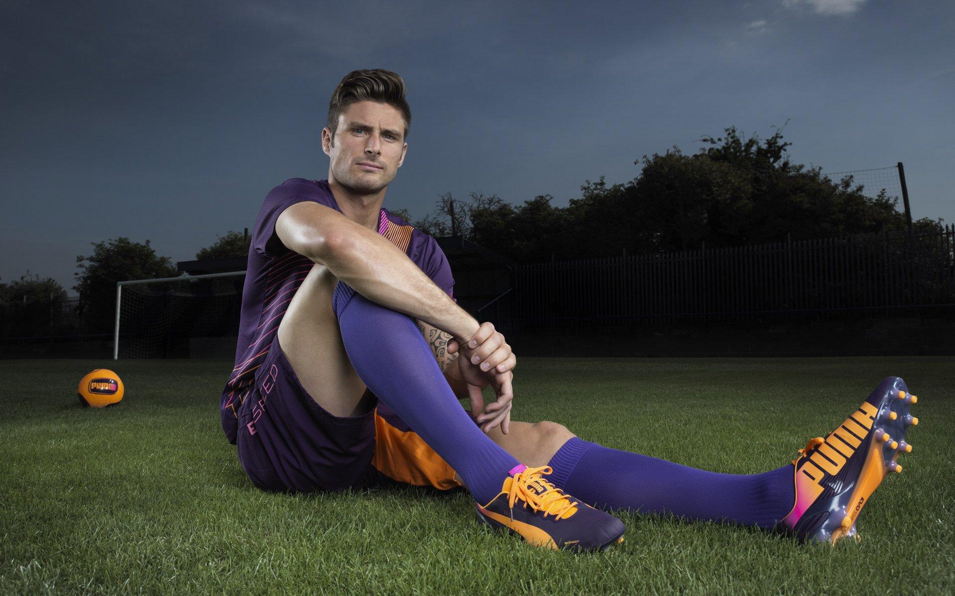 球员能力值飙升引发热议,马尔穆什FC26评分上涨5点至84,预示新赛季崛起